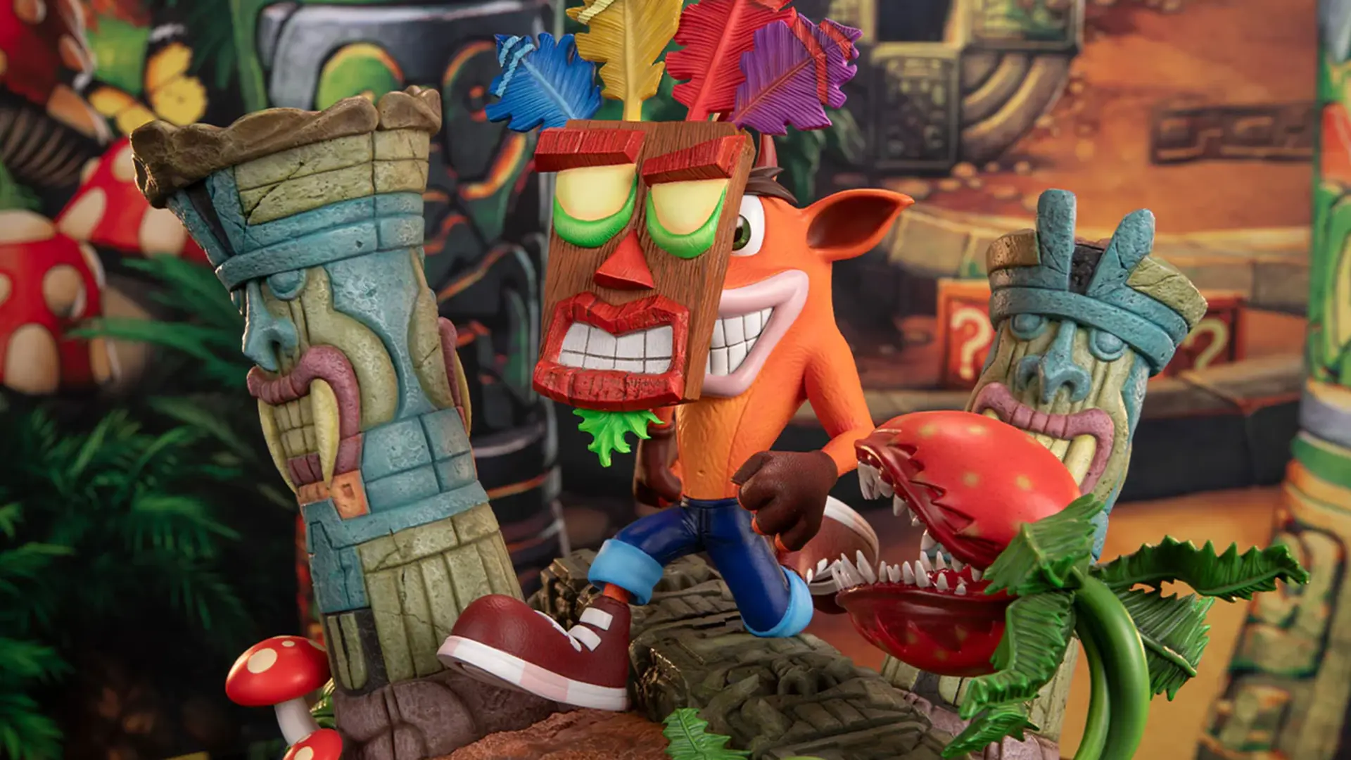 Base diorama tropicale – La base della statua riproduce il terreno della giungla originale, completa di radici, rocce e vegetazione.