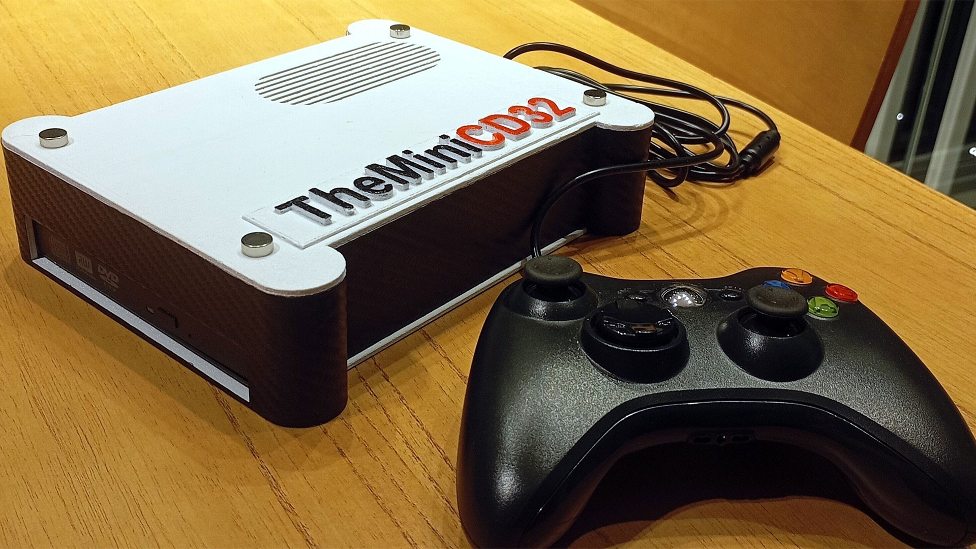 mini-amiga-cd32